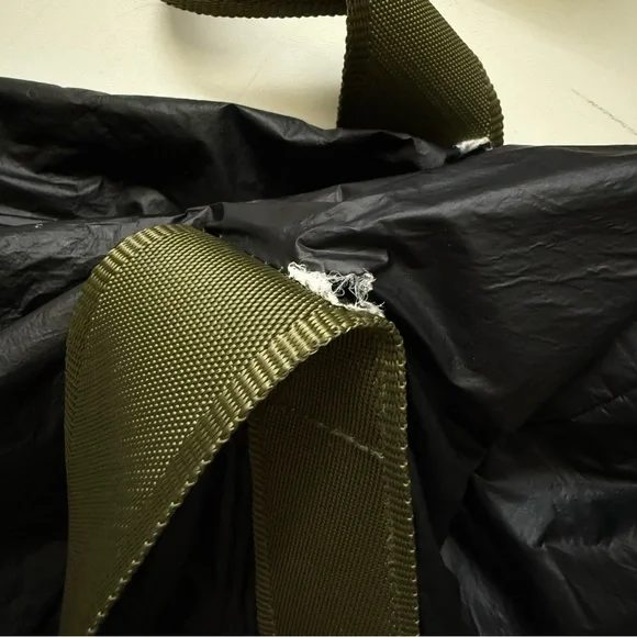 Aloha Collection Black Duffle Bag - Picture 7 of 8